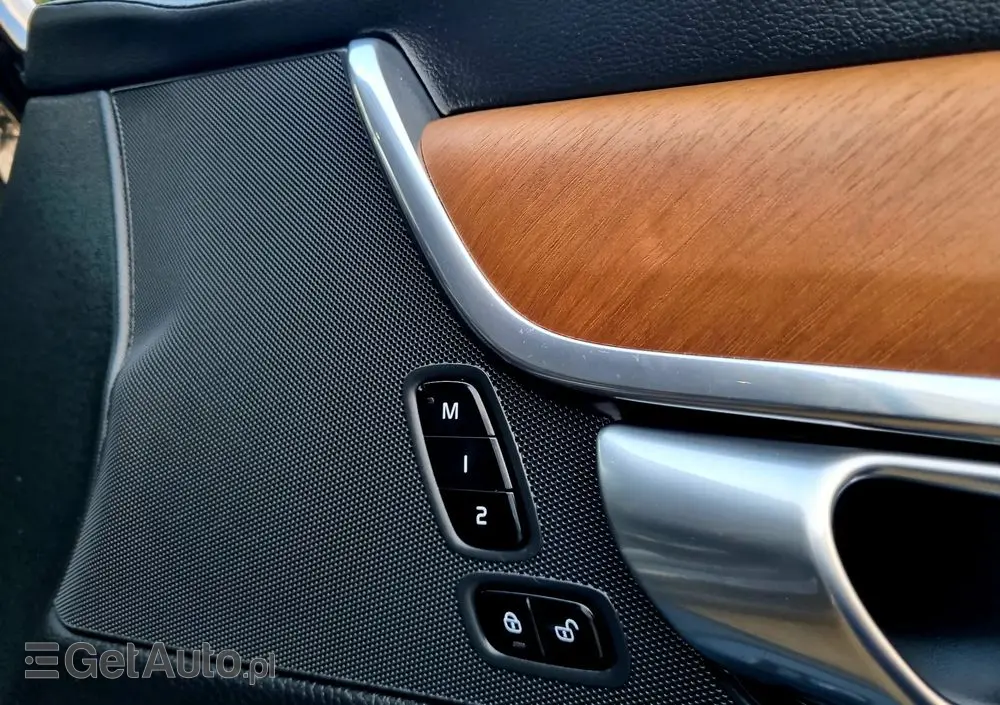 VOLVO V90 D4 Geartronic Inscription