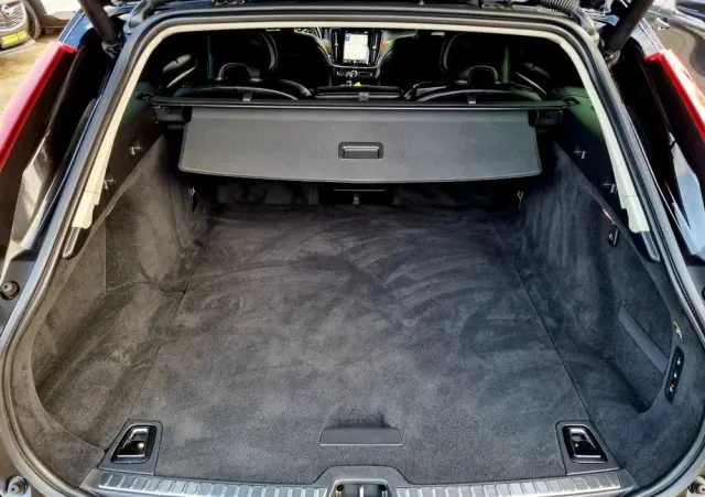 VOLVO V90 D4 Geartronic Inscription