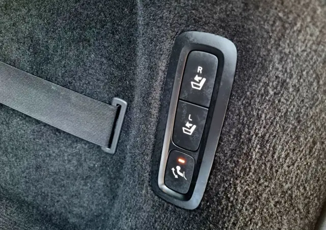 VOLVO V90 D4 Geartronic Inscription