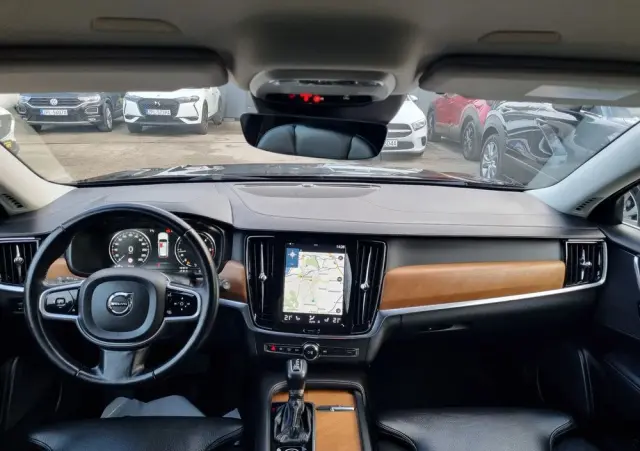 VOLVO V90 D4 Geartronic Inscription