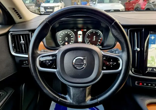 VOLVO V90 D4 Geartronic Inscription