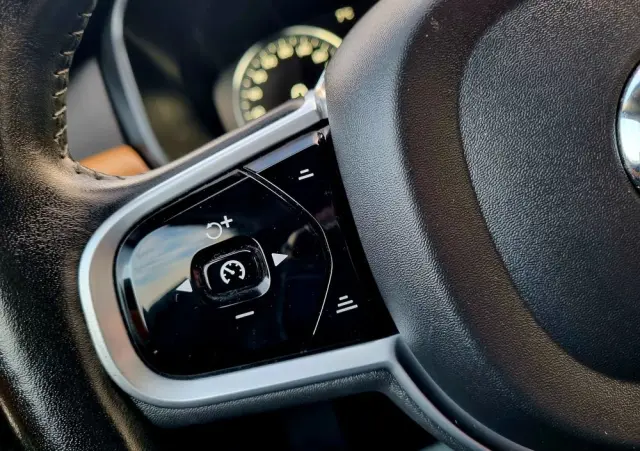 VOLVO V90 D4 Geartronic Inscription