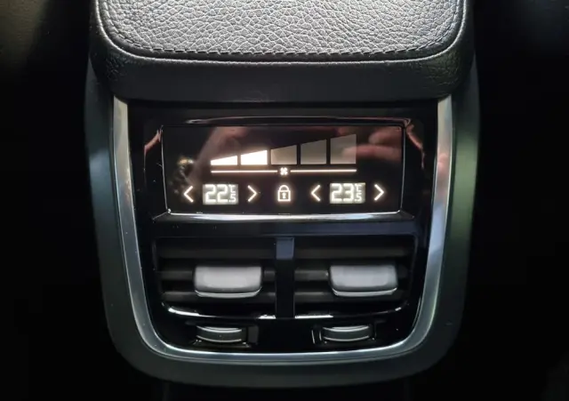 VOLVO V90 D4 Geartronic Inscription