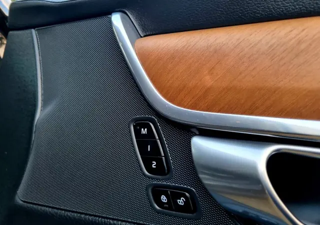 VOLVO V90 D4 Geartronic Inscription