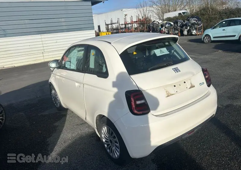 FIAT 500e 