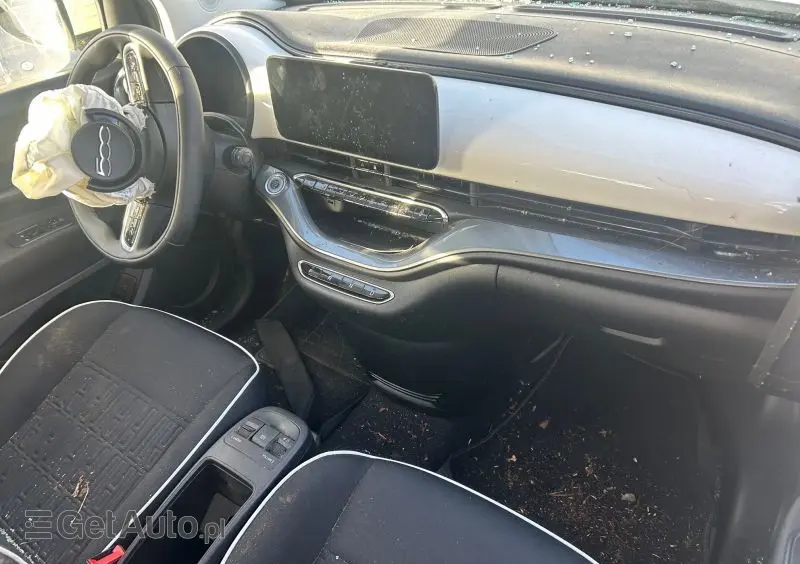 FIAT 500e 