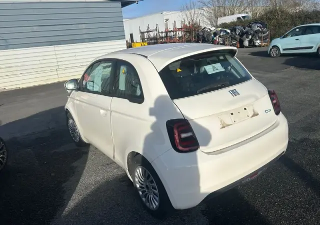 FIAT 500e 