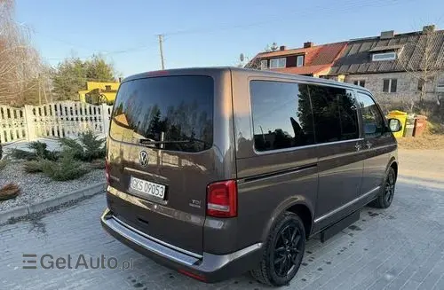 VOLKSWAGEN Multivan 