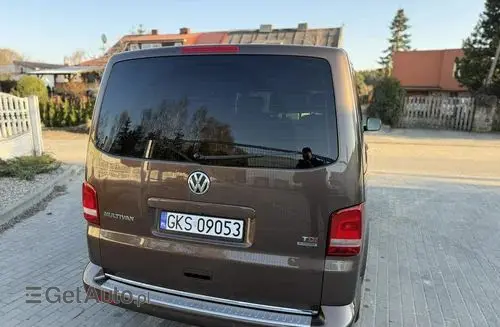 VOLKSWAGEN Multivan 