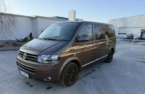 VOLKSWAGEN Multivan 