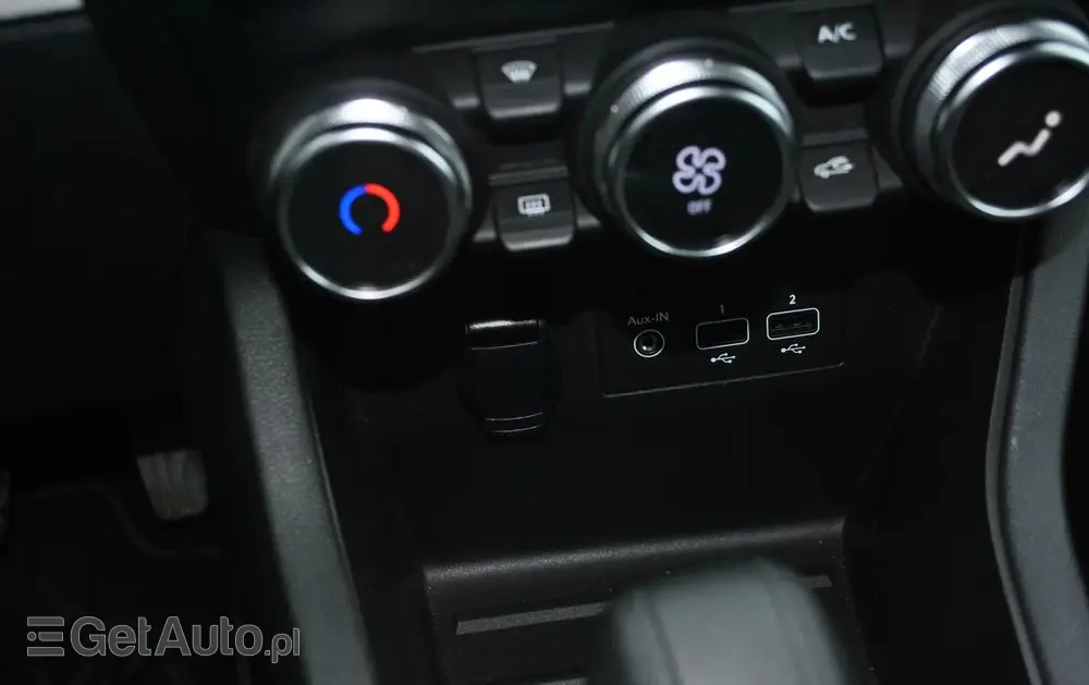 RENAULT Clio E-TECH 140 ZEN