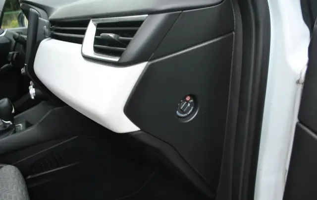 RENAULT Clio E-TECH 140 ZEN