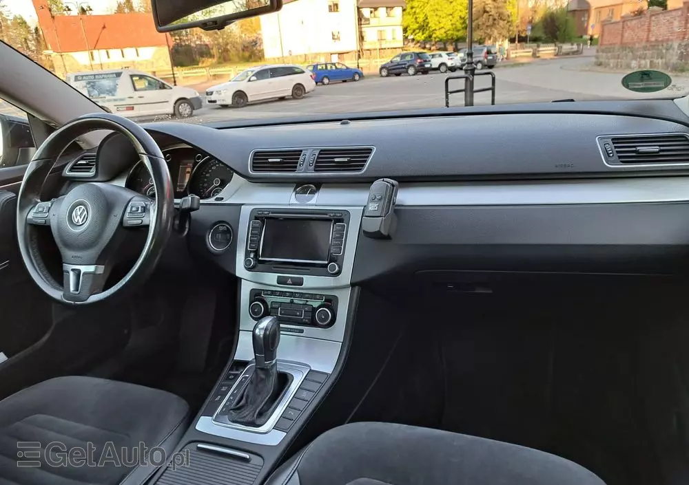 VOLKSWAGEN Passat 2.0 TDI DPF Highline DSG