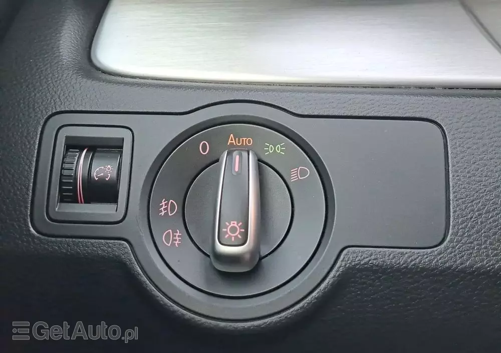 VOLKSWAGEN Passat 2.0 TDI DPF Highline DSG