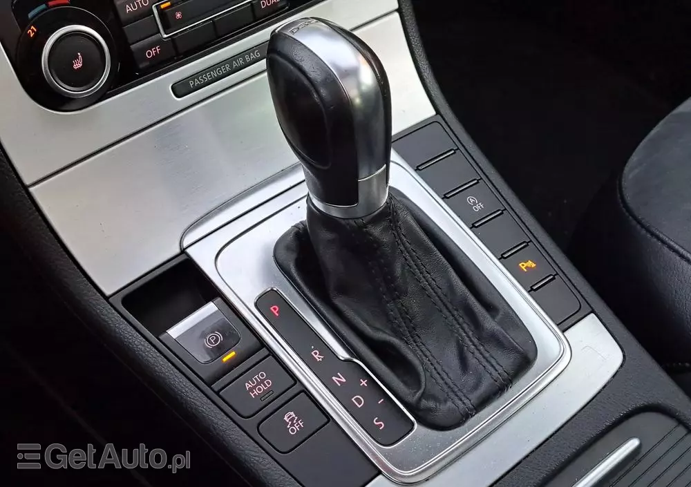 VOLKSWAGEN Passat 2.0 TDI DPF Highline DSG