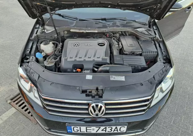 VOLKSWAGEN Passat 2.0 TDI DPF Highline DSG