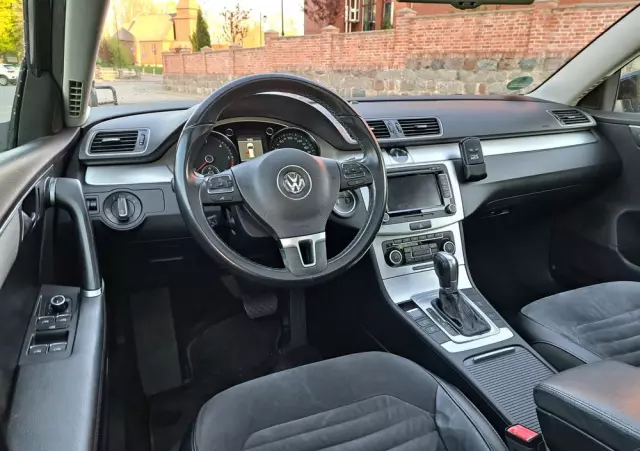 VOLKSWAGEN Passat 2.0 TDI DPF Highline DSG