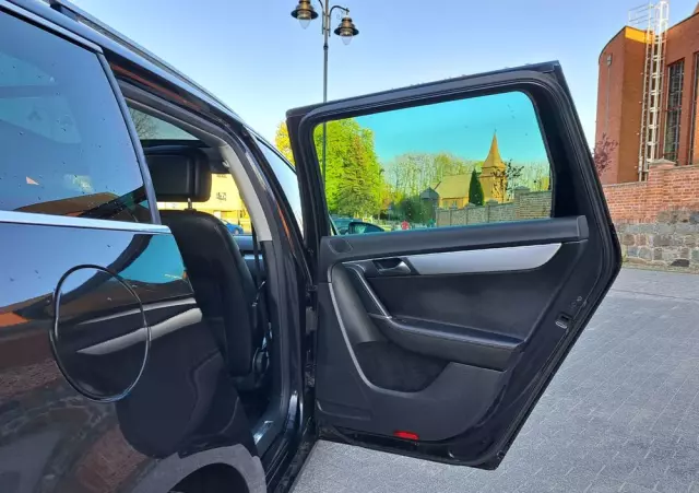 VOLKSWAGEN Passat 2.0 TDI DPF Highline DSG