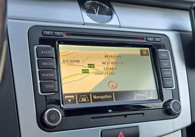 VOLKSWAGEN Passat 2.0 TDI DPF Highline DSG