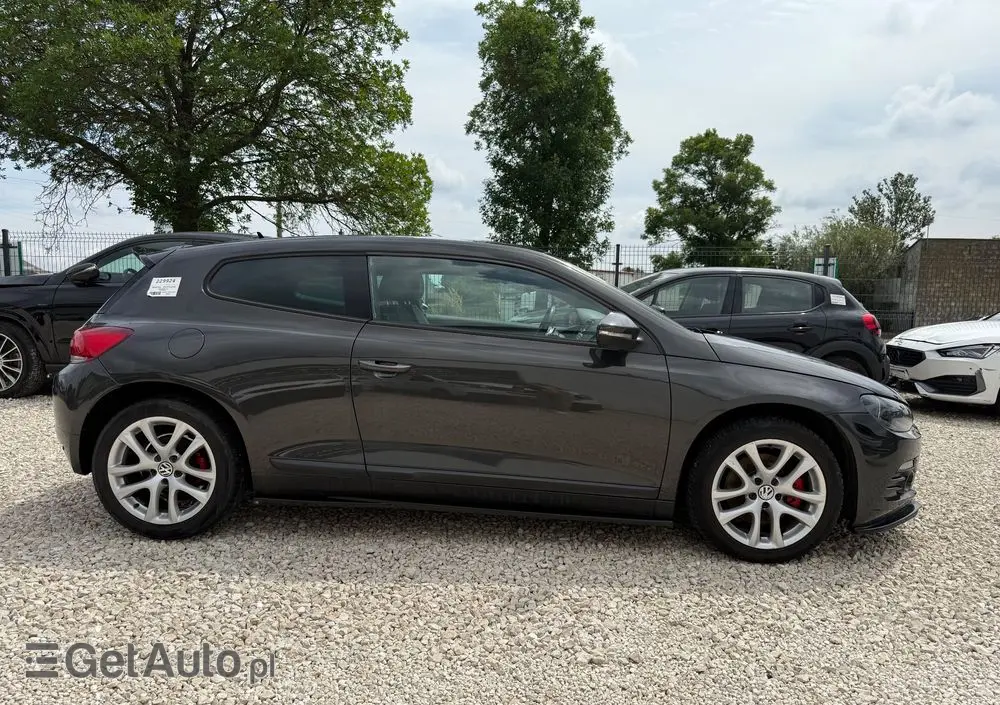 VOLKSWAGEN Scirocco 
