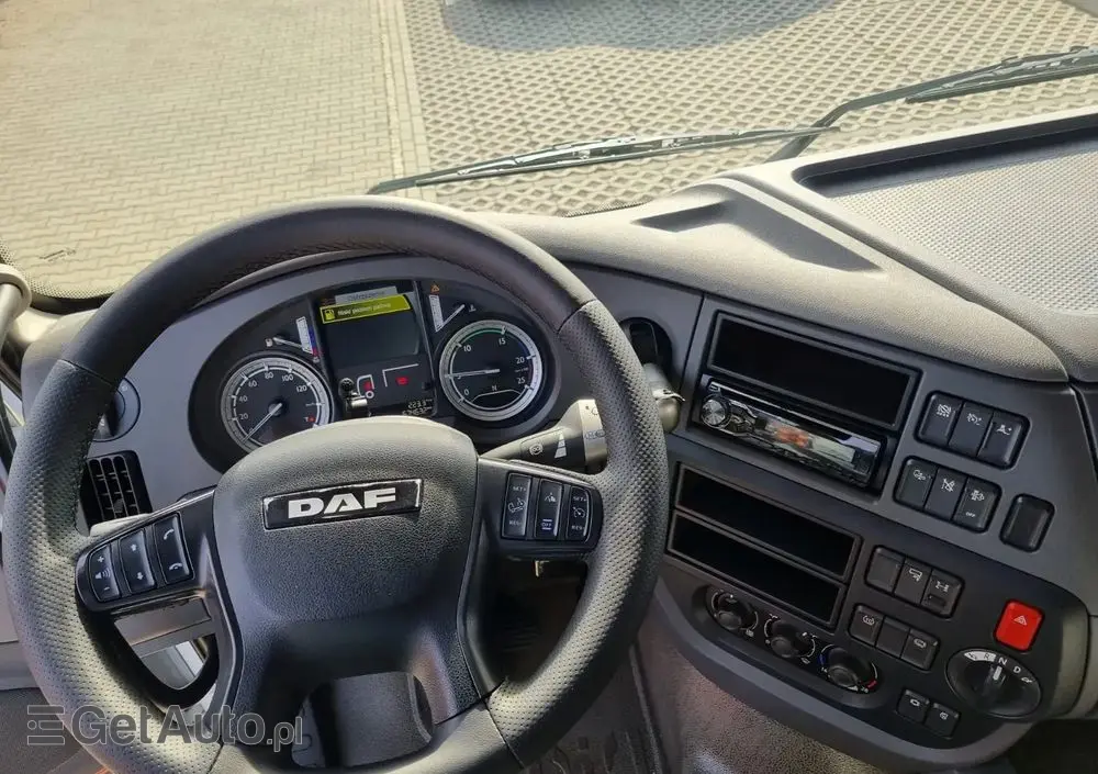 DAF XF 460 Standard Space Cab 