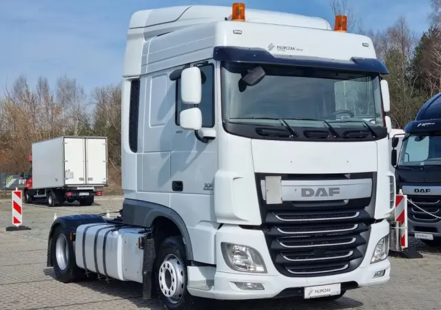 DAF XF 460 Standard Space Cab 