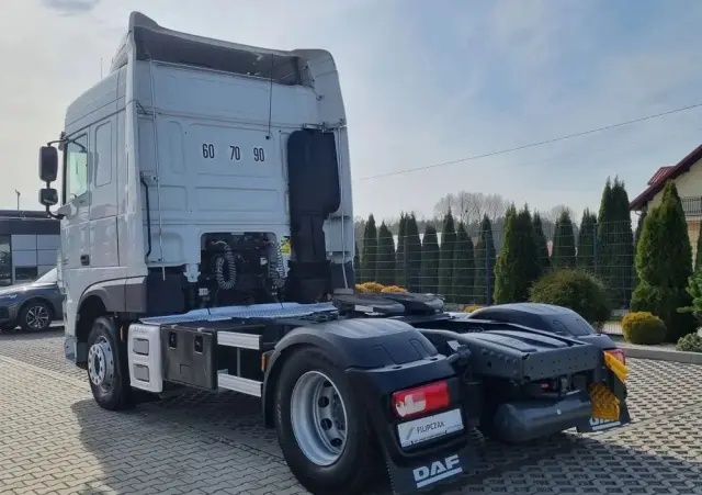 DAF XF 460 Standard Space Cab 
