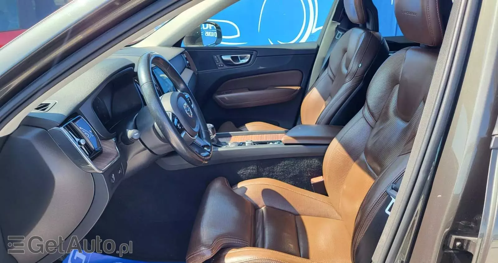 VOLVO XC 60 D4 Momentum