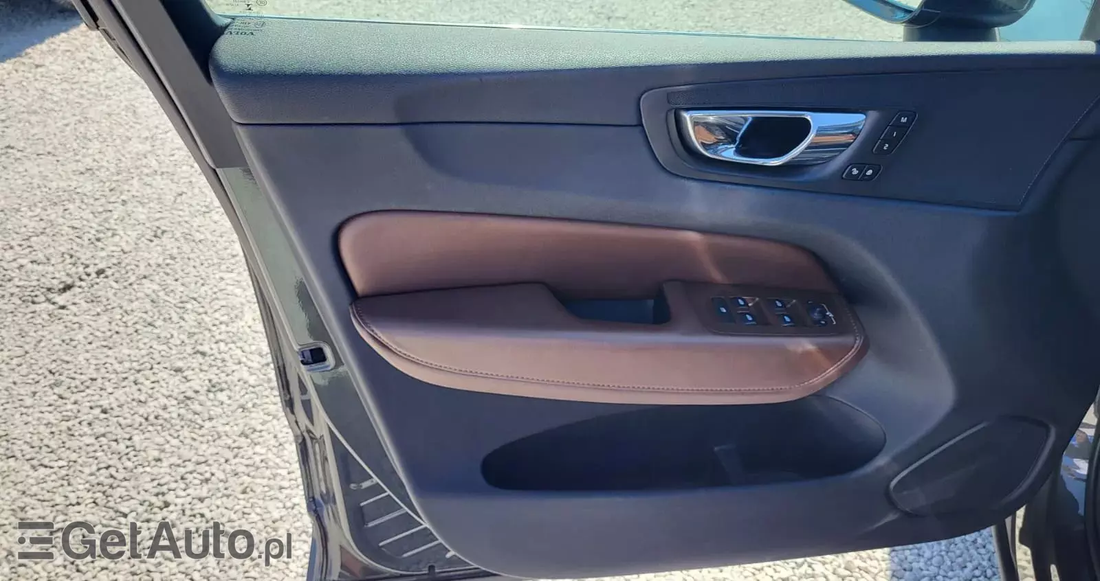 VOLVO XC 60 D4 Momentum