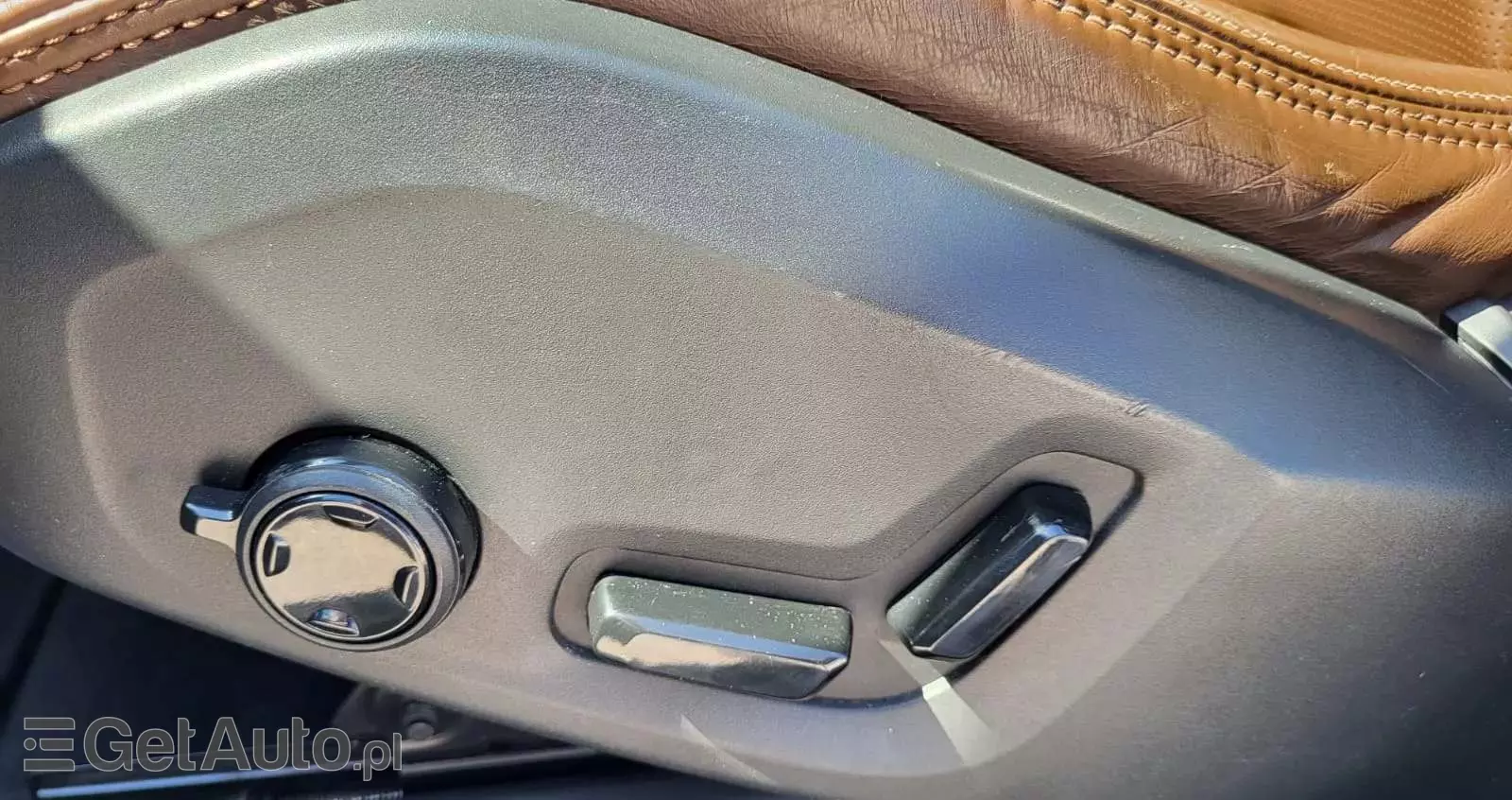 VOLVO XC 60 D4 Momentum