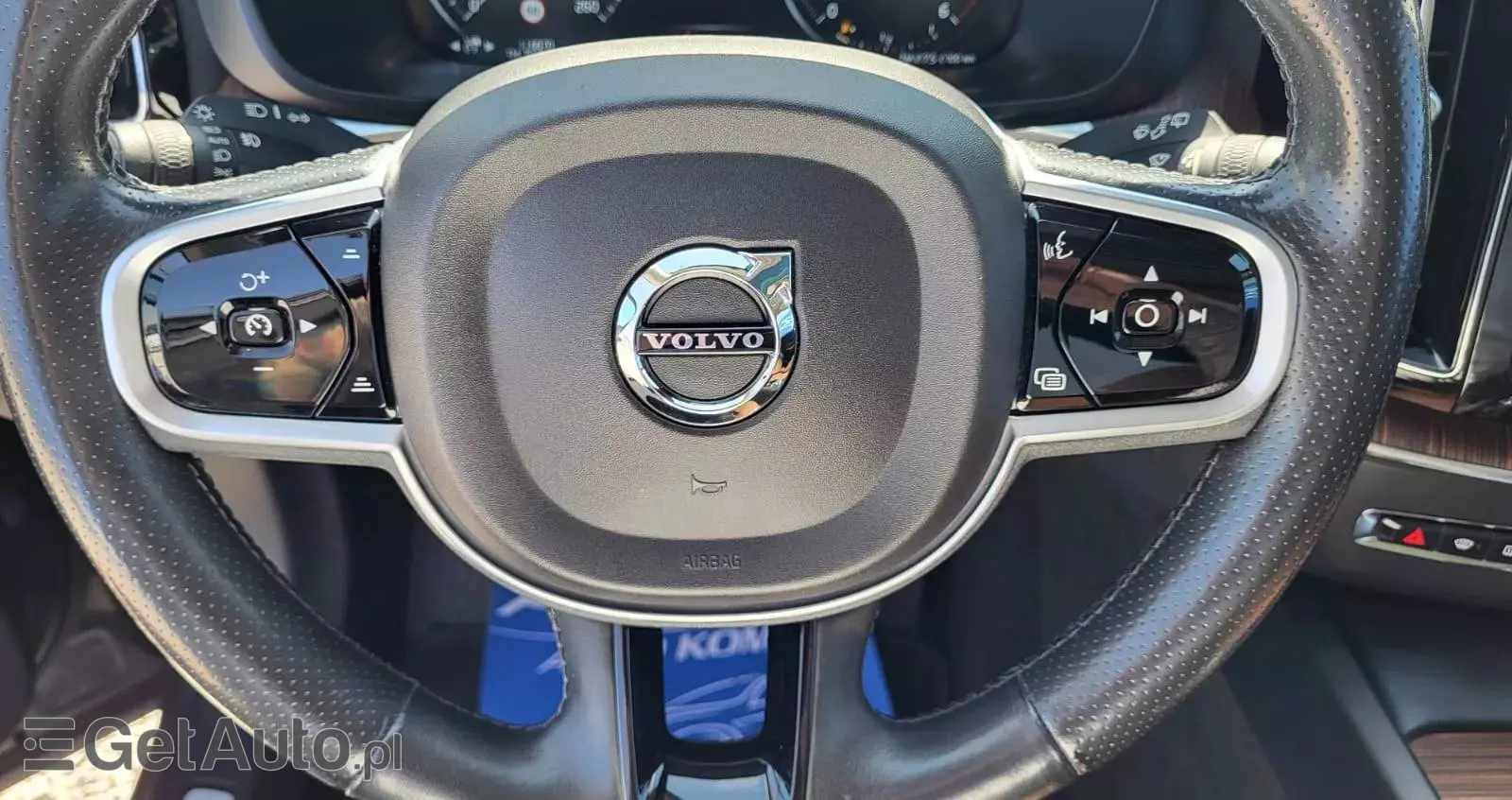 VOLVO XC 60 D4 Momentum