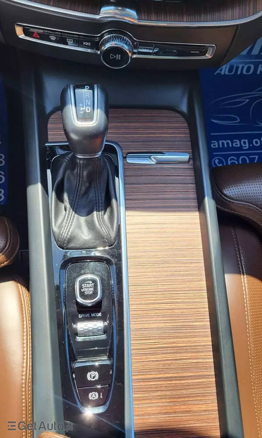 VOLVO XC 60 D4 Momentum