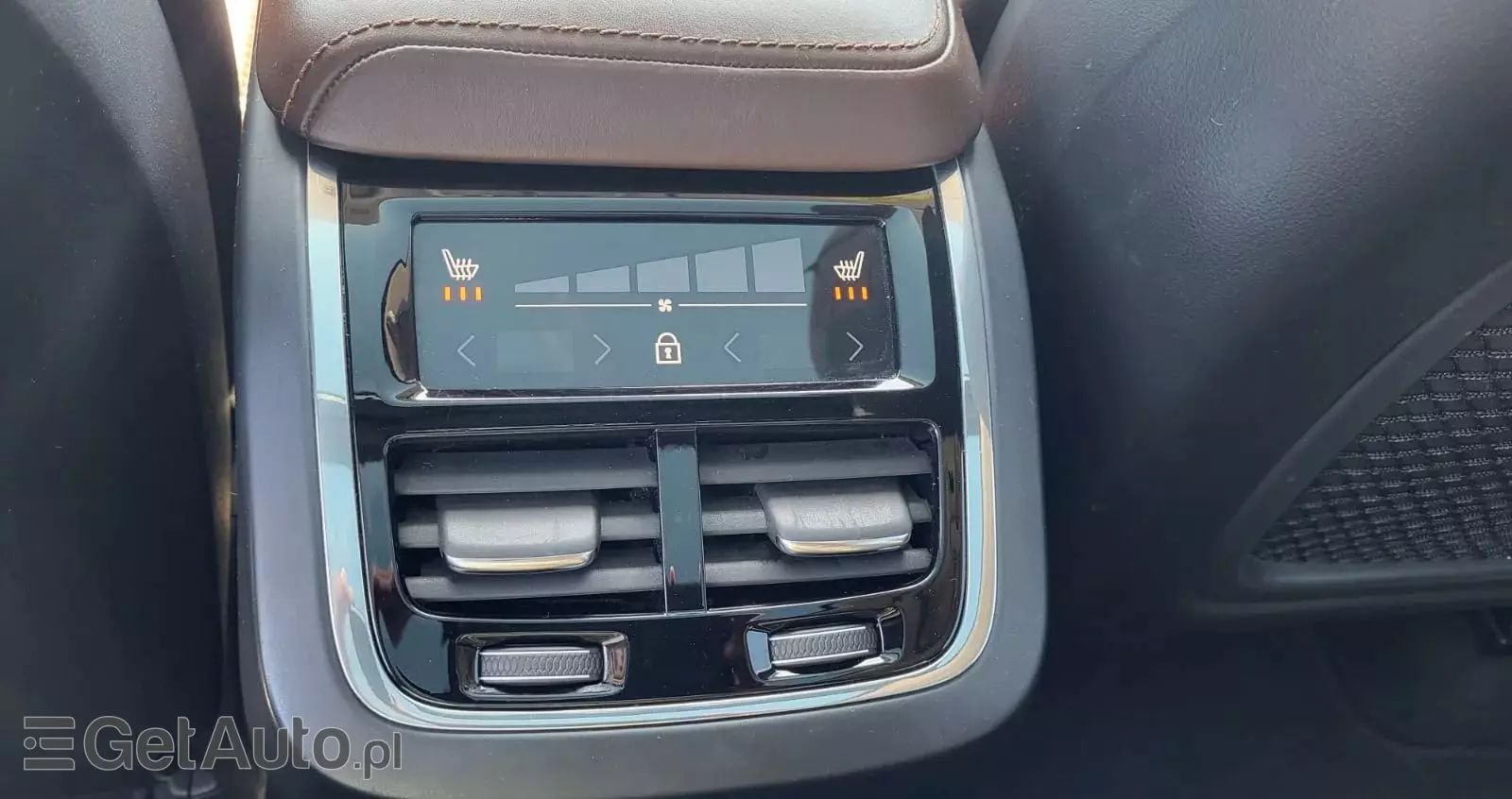 VOLVO XC 60 D4 Momentum