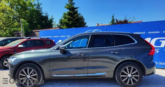 VOLVO XC 60 D4 Momentum