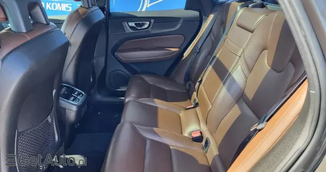 VOLVO XC 60 D4 Momentum