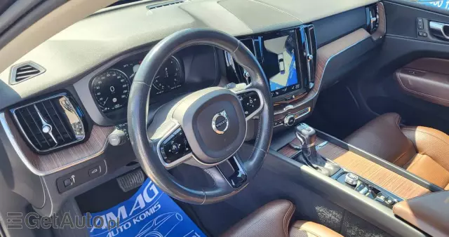 VOLVO XC 60 D4 Momentum