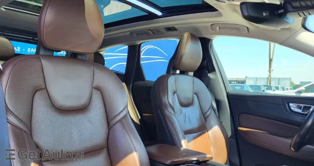 VOLVO XC 60 D4 Momentum