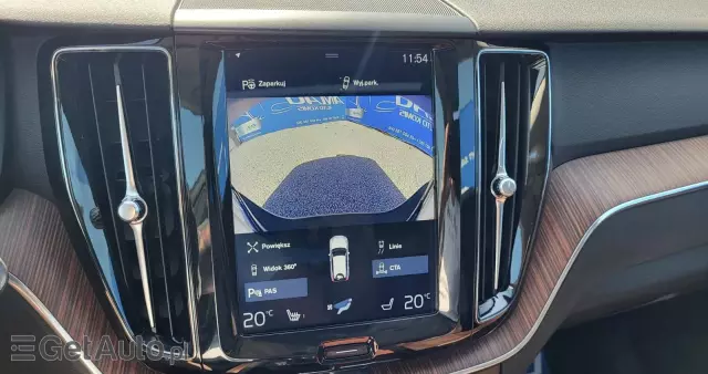 VOLVO XC 60 D4 Momentum