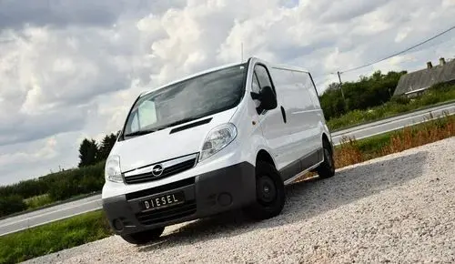 OPEL Vivaro 