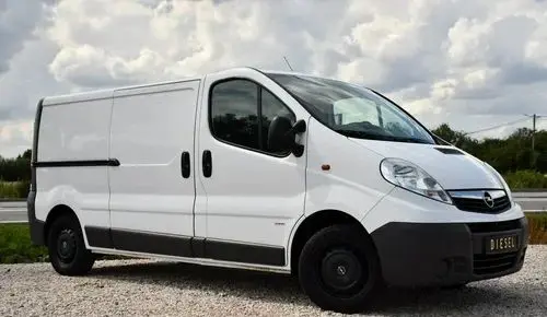 OPEL Vivaro 
