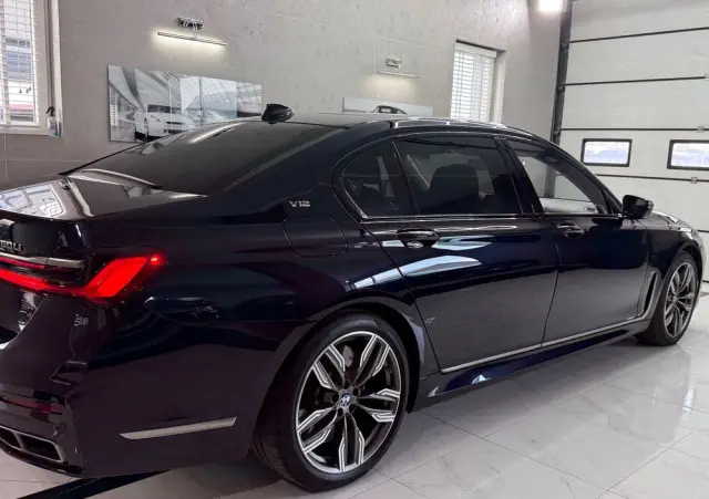 BMW Seria 7 M760Li xDrive
