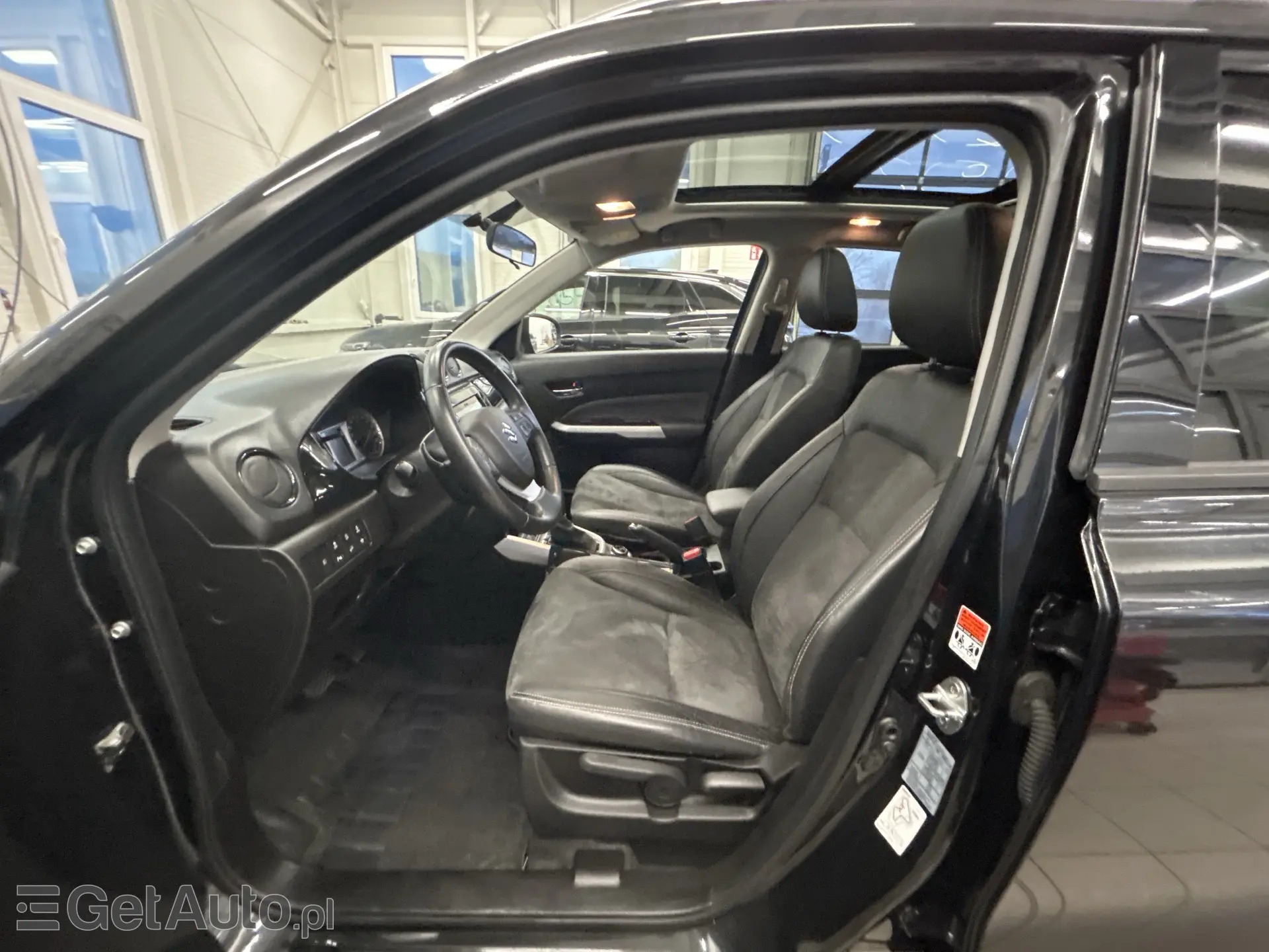 SUZUKI Vitara Premium 4WD Aut.