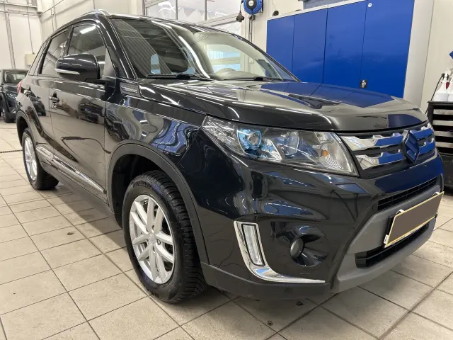SUZUKI Vitara Premium 4WD Aut.