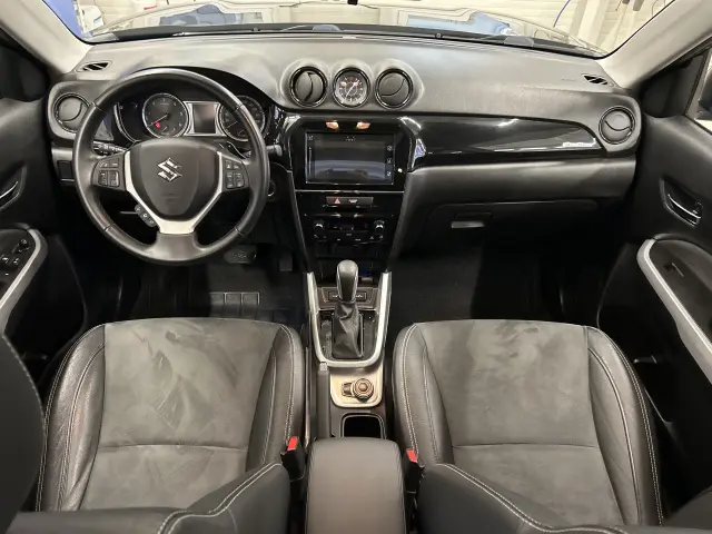SUZUKI Vitara Premium 4WD Aut.