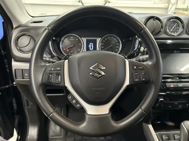 SUZUKI Vitara Premium 4WD Aut.