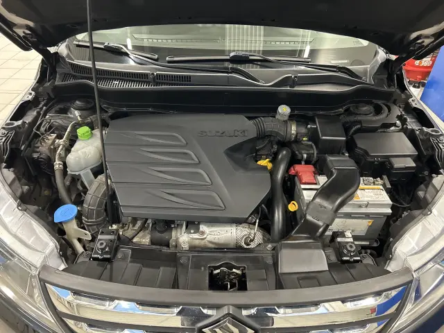 SUZUKI Vitara Premium 4WD Aut.