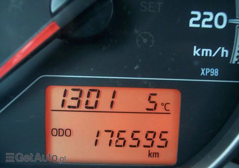 TOYOTA Yaris 1.0 Active EU6