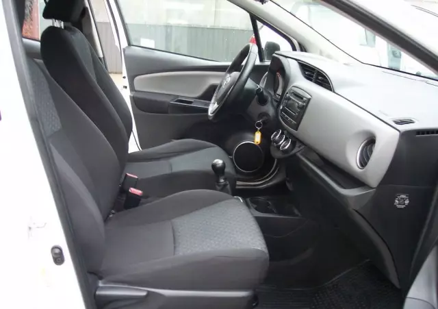 TOYOTA Yaris 1.0 Active EU6