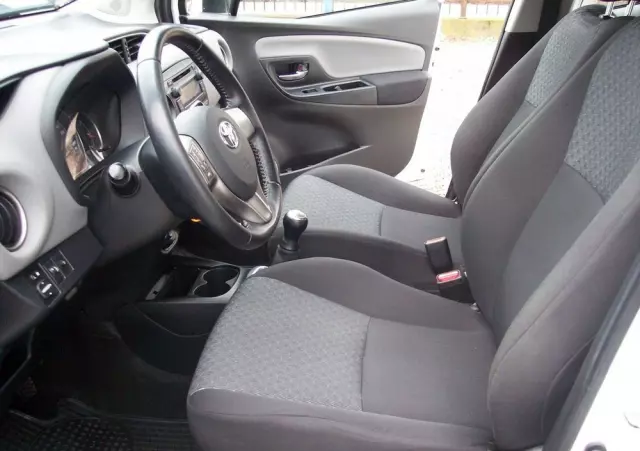 TOYOTA Yaris 1.0 Active EU6