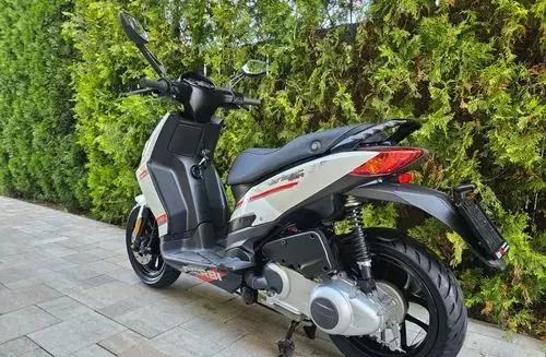 DERBI Variant Sport 125 4T 